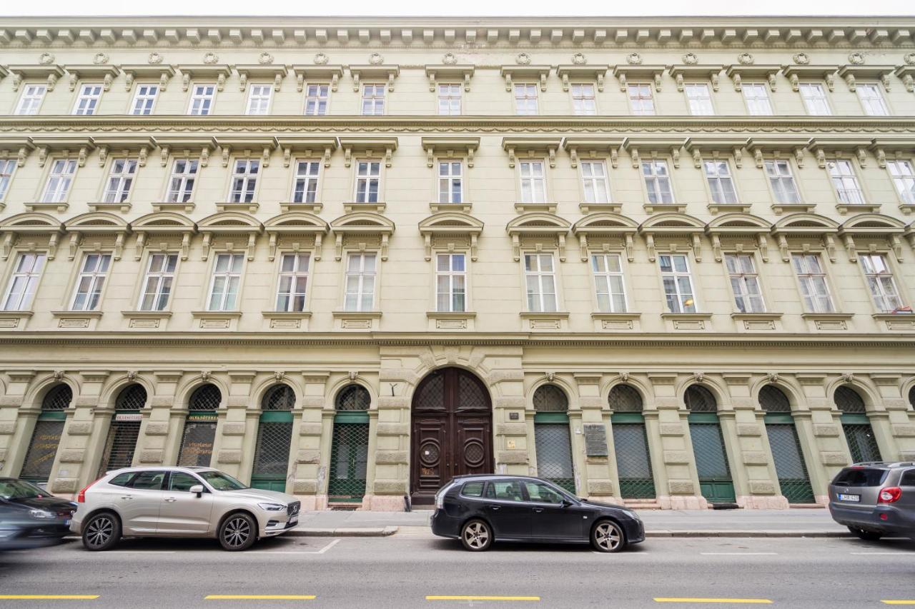 Bpr Adagio Design Home With A/C Budapest Esterno foto